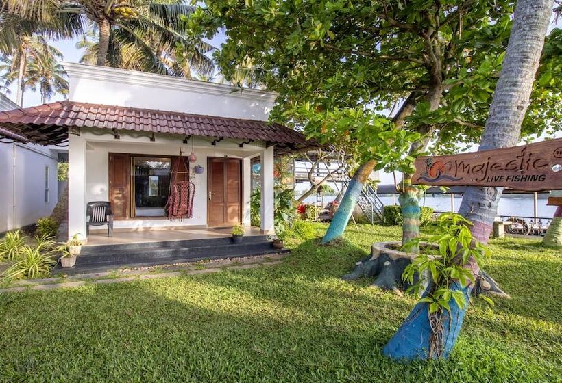 호텔 Treebo Majestic Retreat