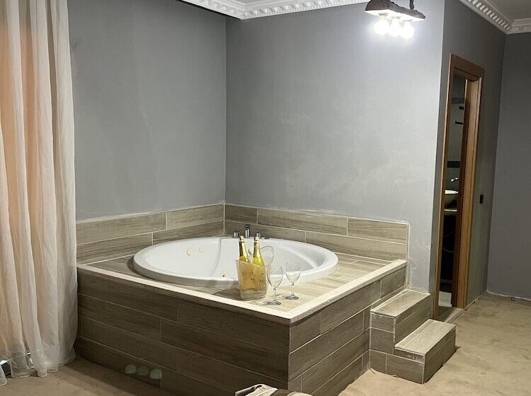 酒店 Si̇lva Deluxe