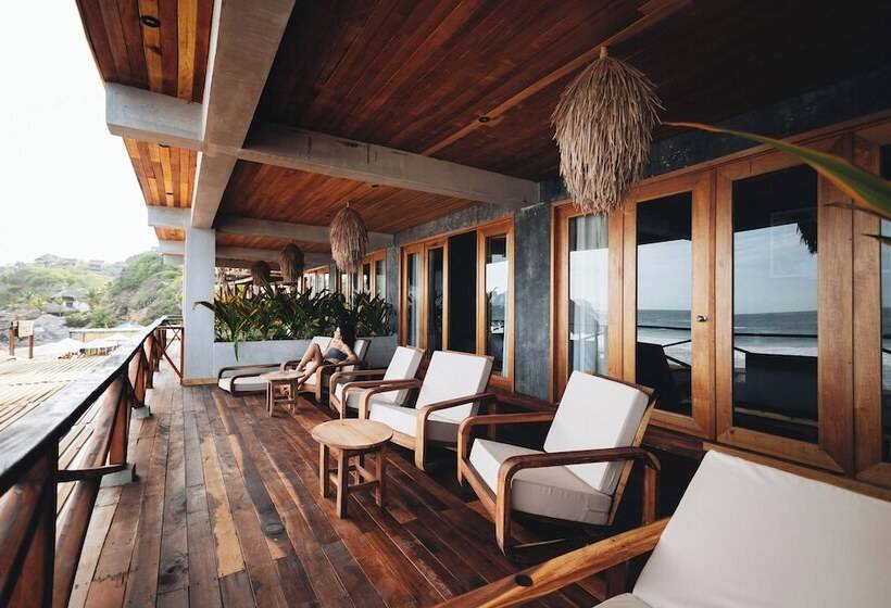 Naked Hotel Zipolite