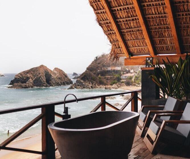 Naked Hotel Zipolite