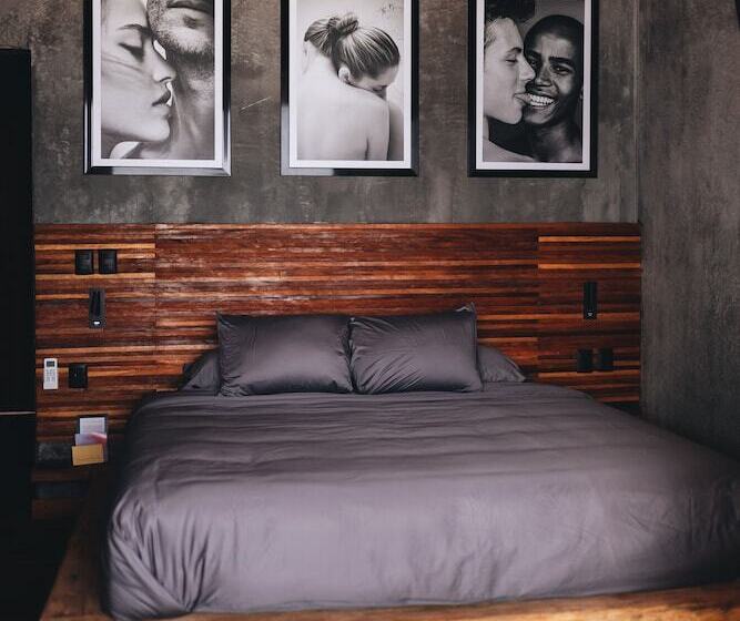 Naked Hotel Zipolite