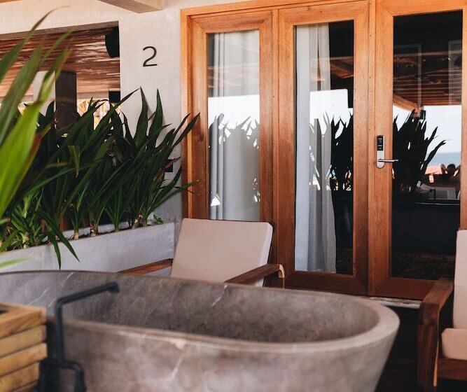 Naked Hotel Zipolite