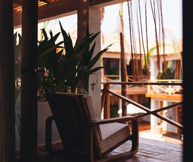 Naked Hotel Zipolite