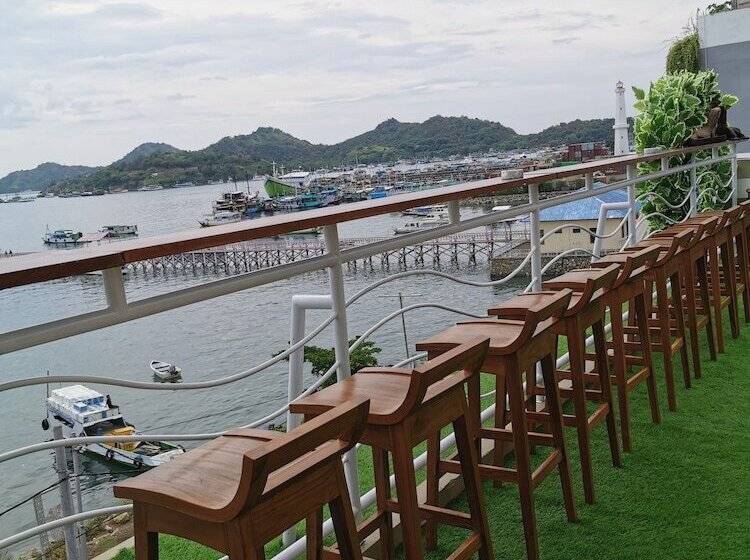 住宿加早餐 Flamingo Avia Labuan Bajo