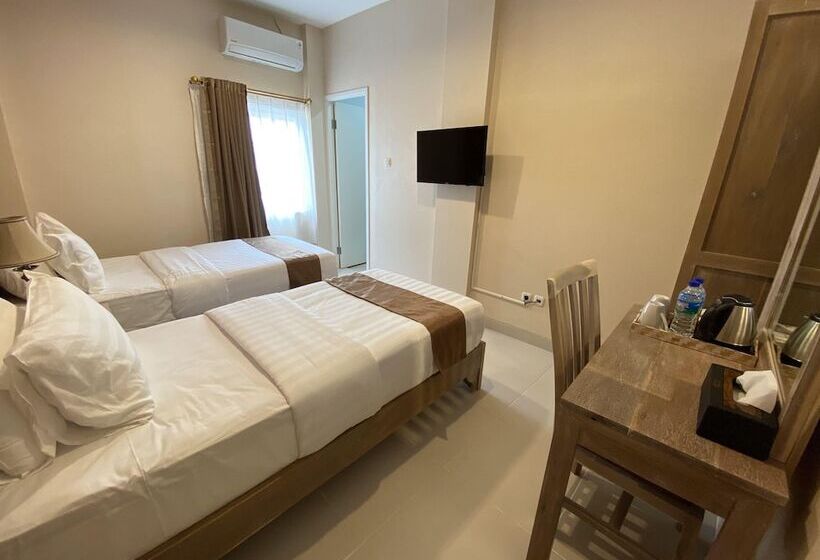 Bed and Breakfast Flamingo Avia Labuan Bajo