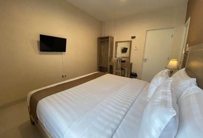 Bed and Breakfast Flamingo Avia Labuan Bajo