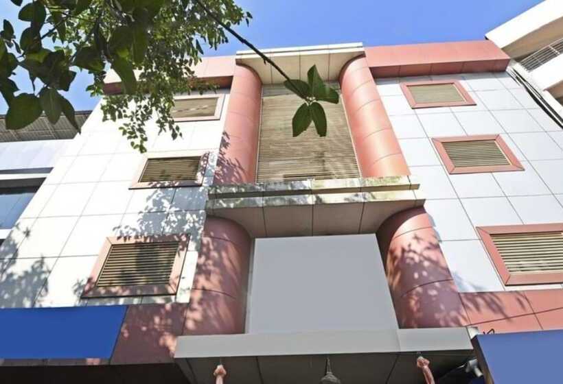 Iroomz Hotel Shree Krishna Palace