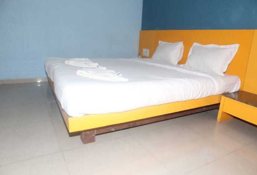 Iroomz Hotel Shree Krishna Palace