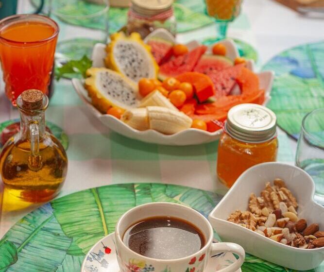 فندق ريفى Hacienda Boutique Santa Rosanna