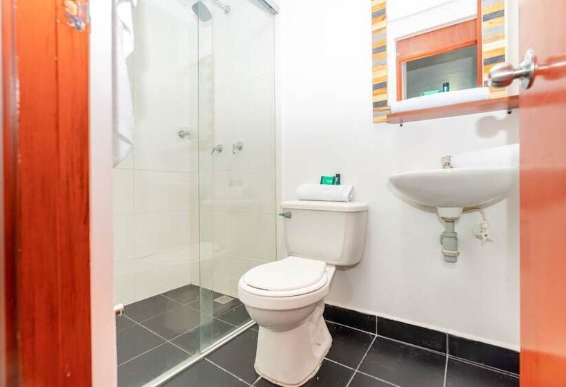 فندق Ayenda Villa Park Real