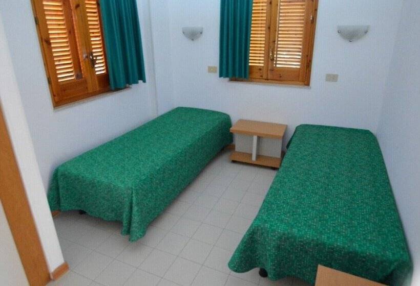 호텔 Hotiday Village Letojanni Taormina