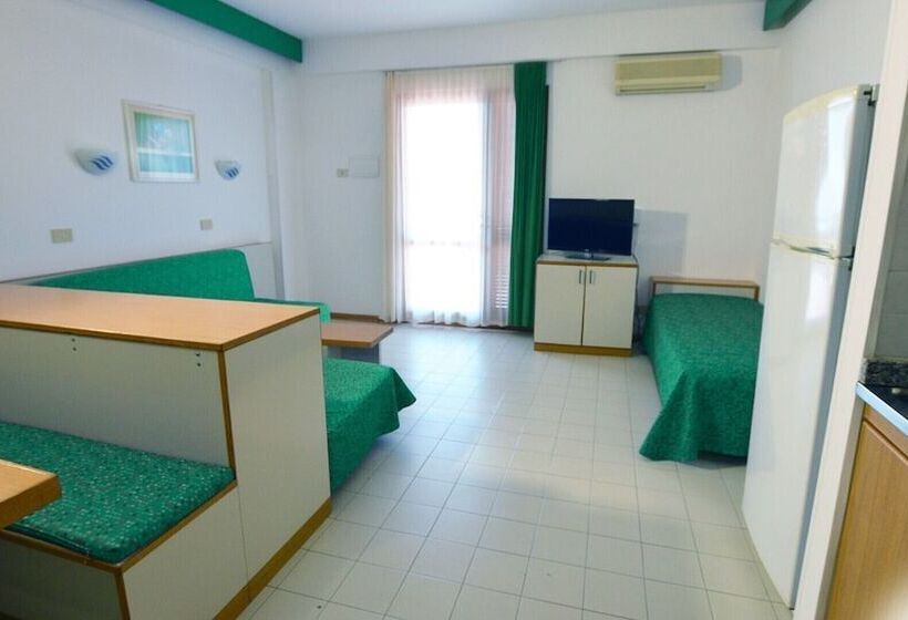 호텔 Hotiday Village Letojanni Taormina