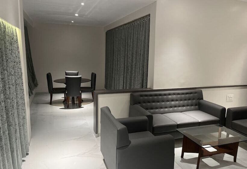 فندق Ranjitha Palace Raichur