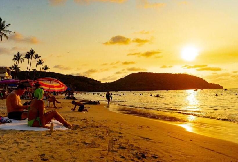 בית מלון כפרי Santa Martha Bungalows