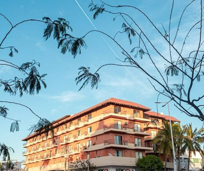 ホテル Soy Local Puerto Vallarta