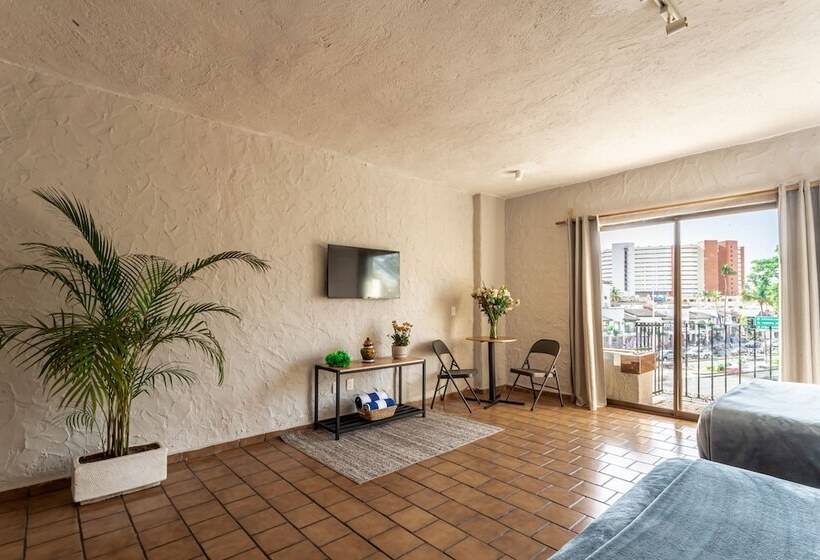 ホテル Soy Local Puerto Vallarta