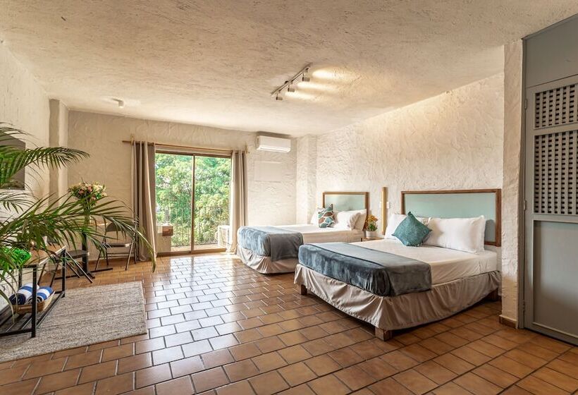 ホテル Soy Local Puerto Vallarta