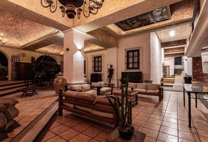 ホテル Soy Local Puerto Vallarta