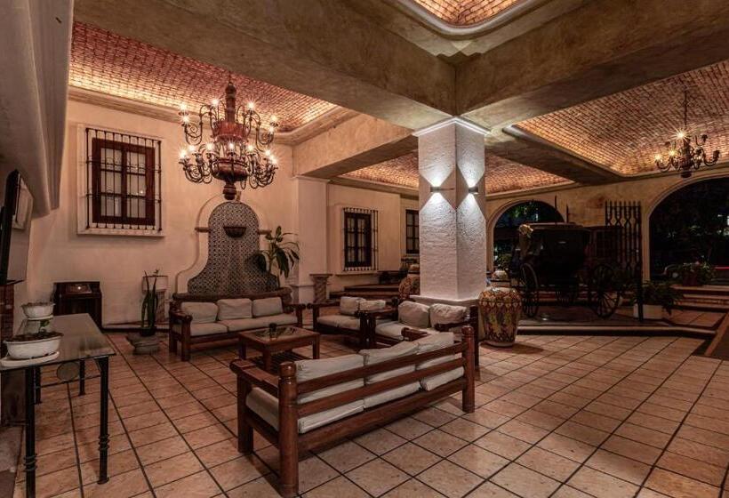 ホテル Soy Local Puerto Vallarta