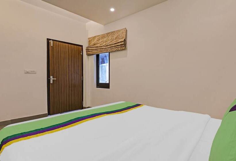 فندق Treebo Vista Lago With Lake View