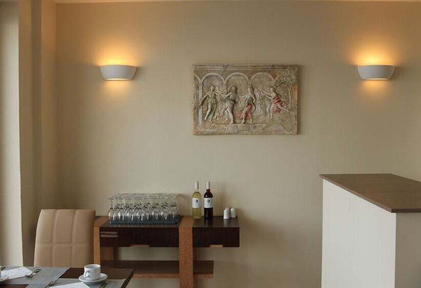 ペンション Room In Guest Room   Homric Boutique