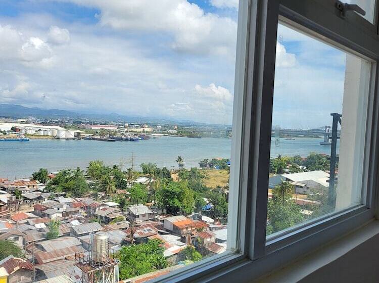 Sempre Premier Inn Mactan Airport