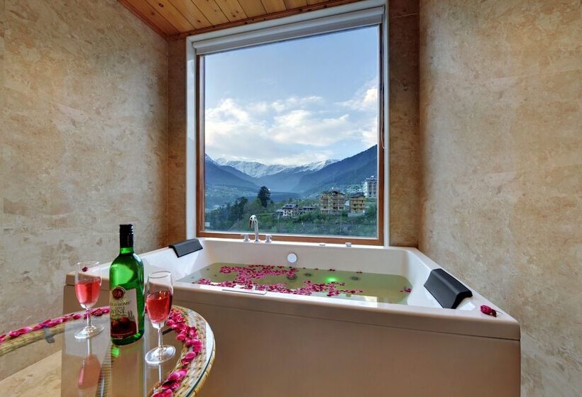 Tiaraa Hotels & Resorts   A Luxury Resort Manali