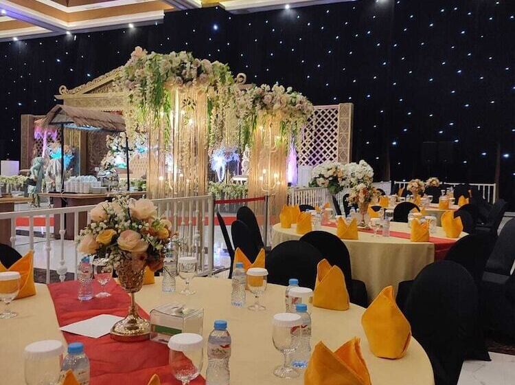 Unhas Hotel & Convention