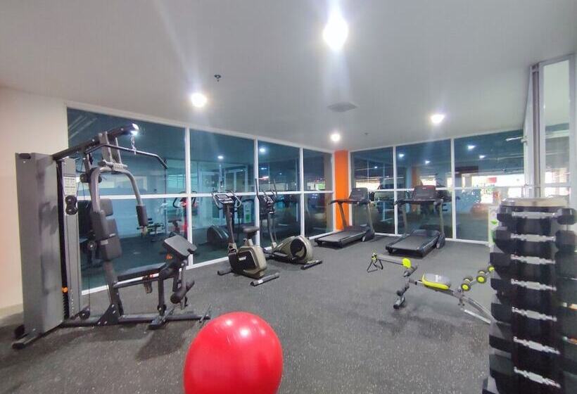 Unhas Hotel & Convention