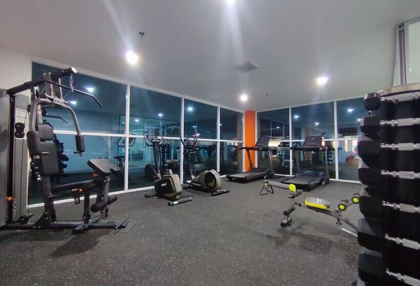 Unhas Hotel & Convention