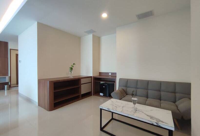 Unhas Hotel & Convention