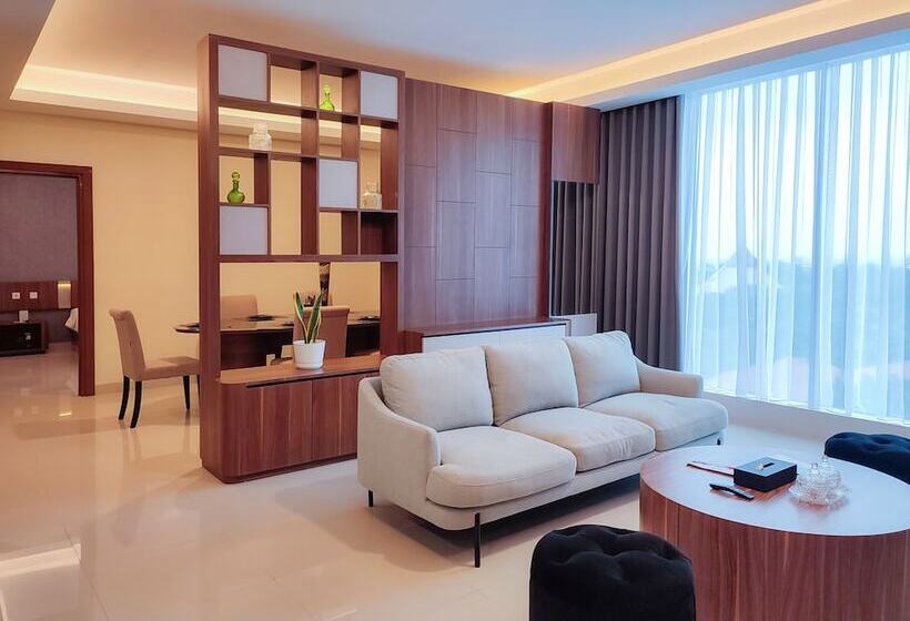 Unhas Hotel & Convention