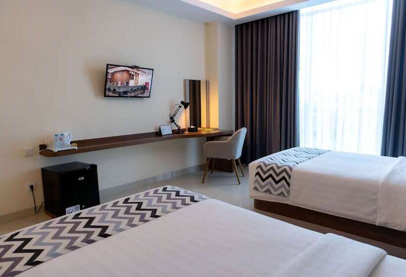 Unhas Hotel & Convention