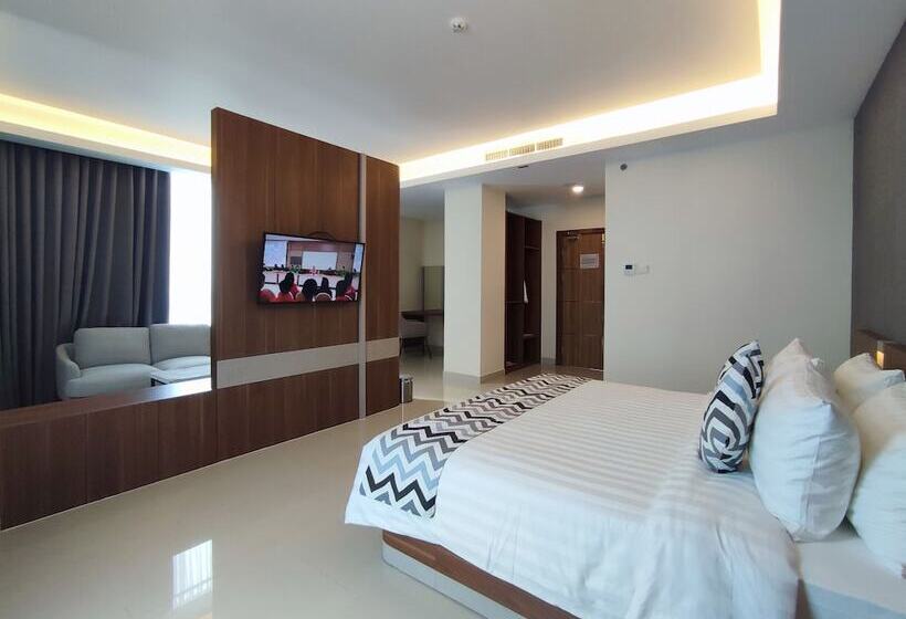 Unhas Hotel & Convention