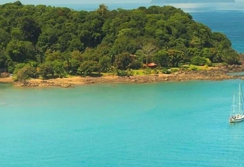 ホテル Drake Paradise Point