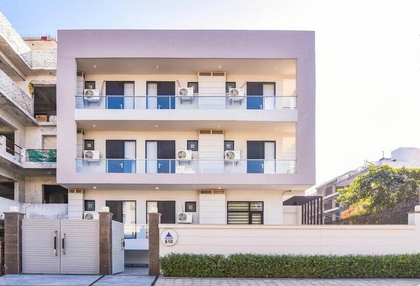 בית מלון כפרי Royal Residence Golf View