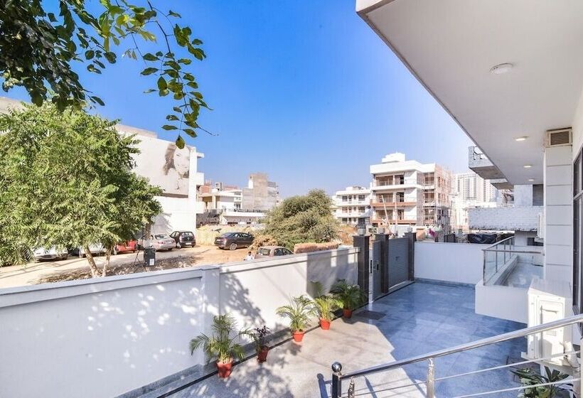 בית מלון כפרי Royal Residence Golf View