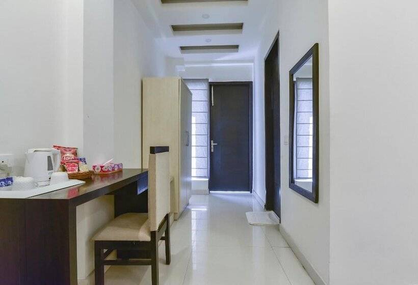 בית מלון כפרי Royal Residence Golf View