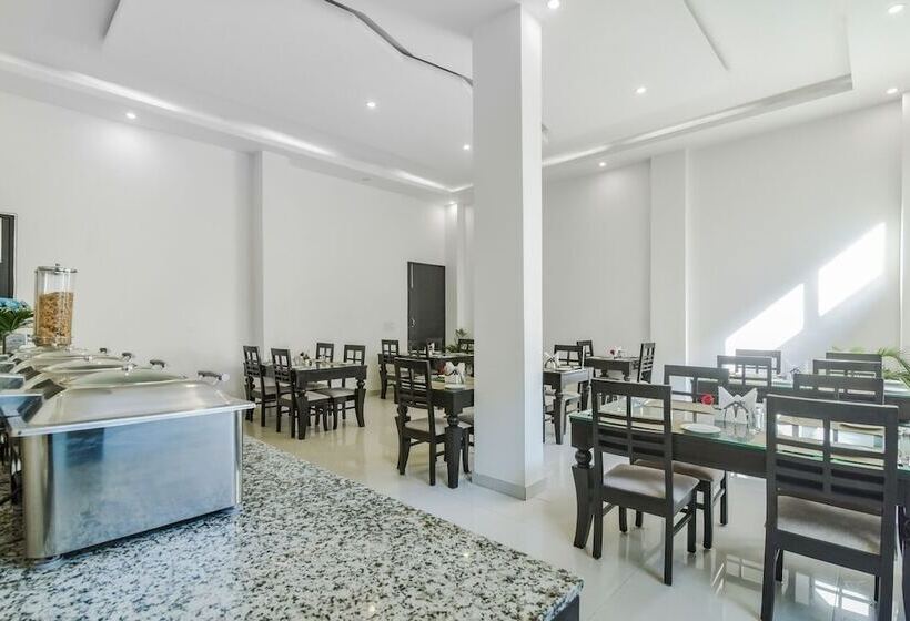 בית מלון כפרי Royal Residence Golf View