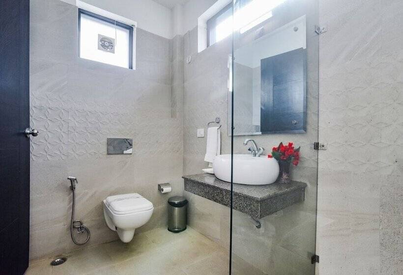 בית מלון כפרי Royal Residence Golf View