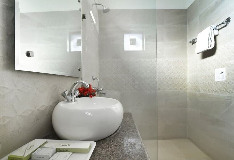 בית מלון כפרי Royal Residence Golf View