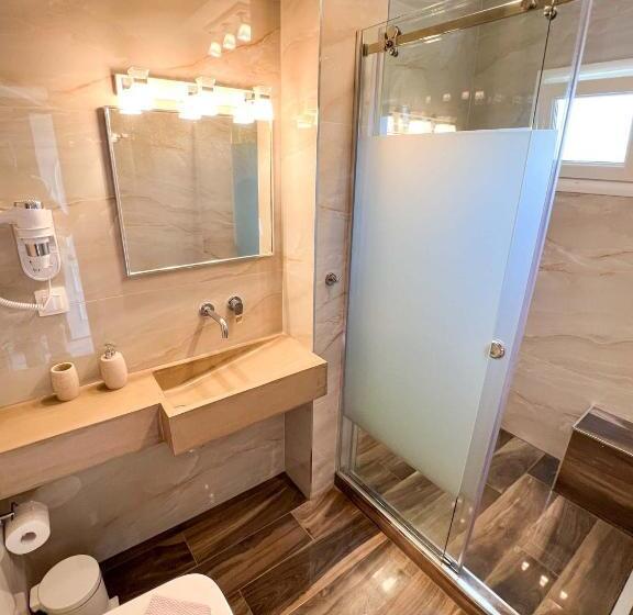 Alexandros Hotel Apartments