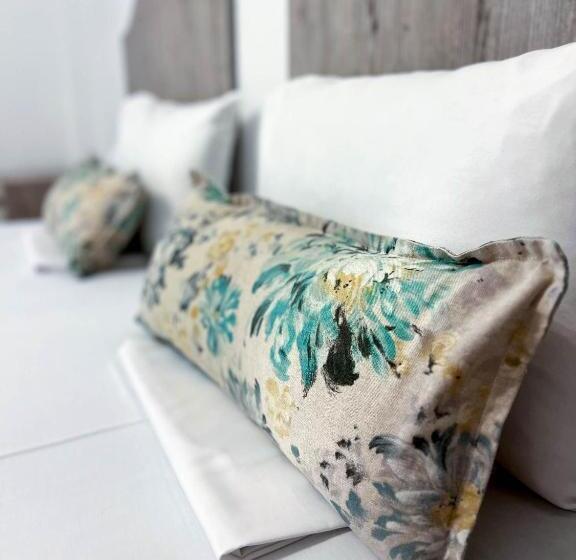 Alexandros Hotel Apartments