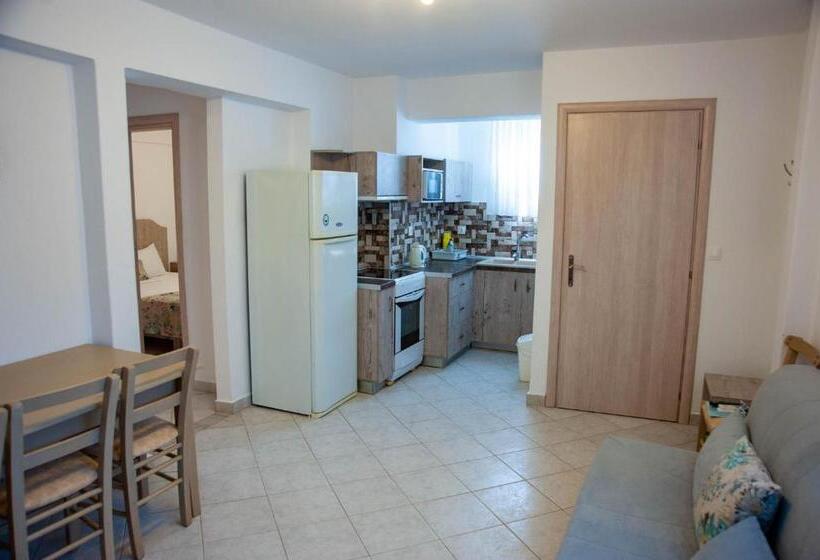 Alexandros Hotel Apartments