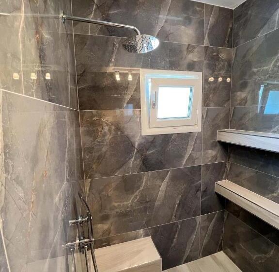 Alexandros Hotel Apartments