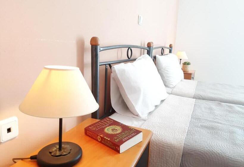 Casa De Blue Studios & Apartments