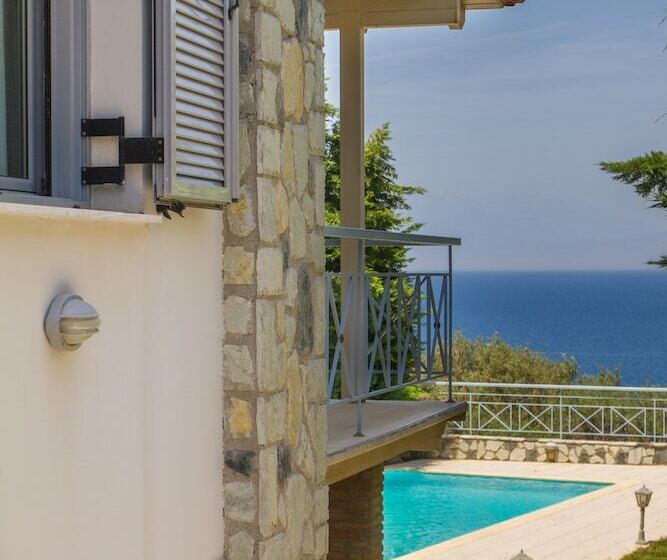 Corinthian Residence