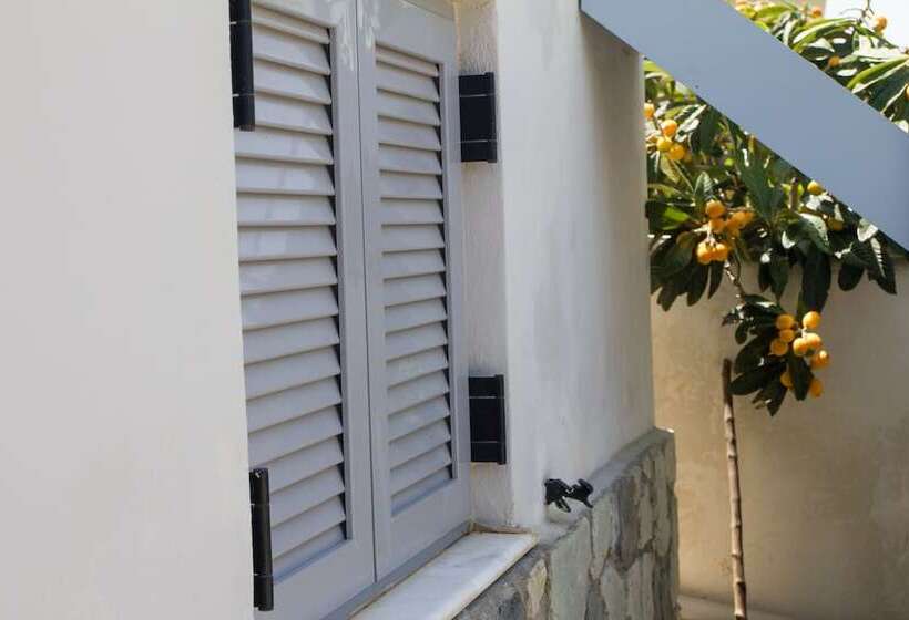 Corinthian Residence