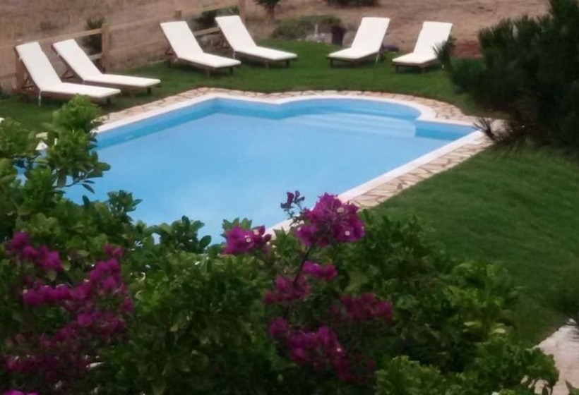 Elli Beach Apartments And Studios