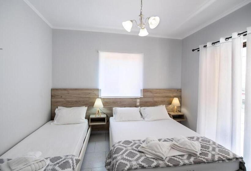 酒店 Aggelos Apartments & Deluxe Studios